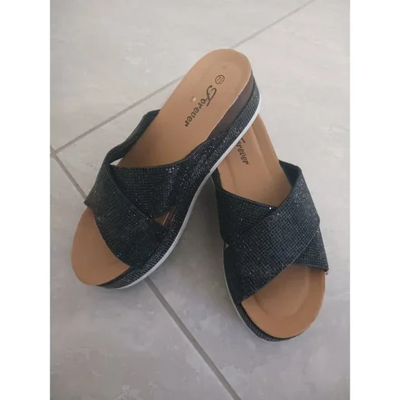 Sandals - Picture 2 of 2